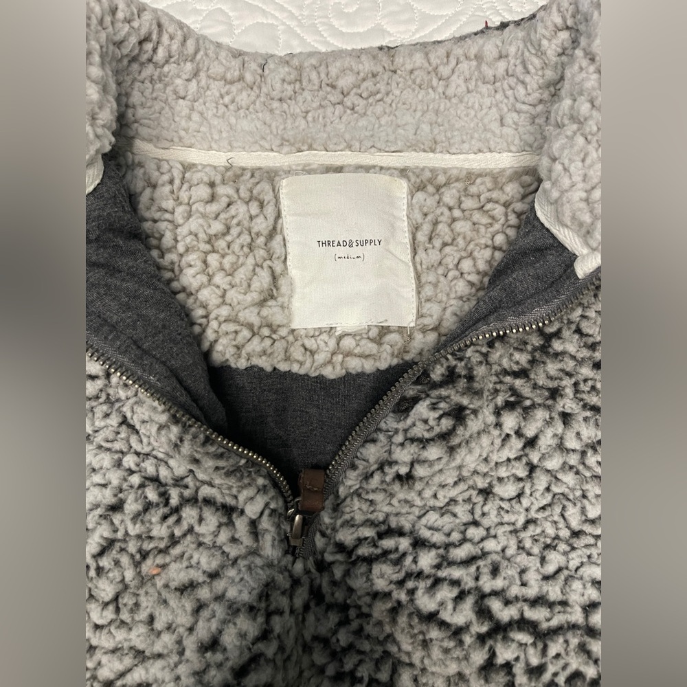 Sweater - Picture 4 of 6